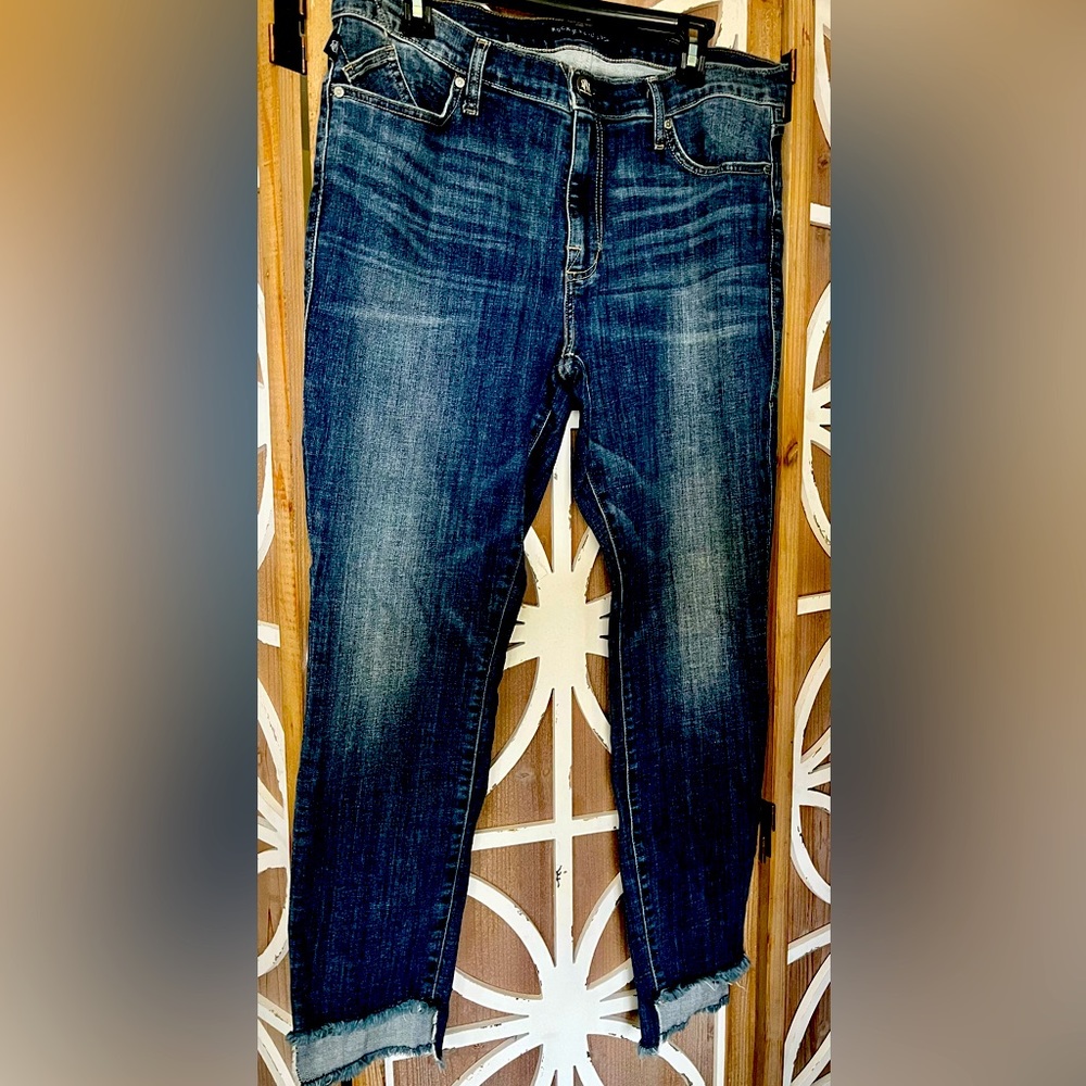 ROCK & REPUBLIC straight leg blue Jeans NWOT